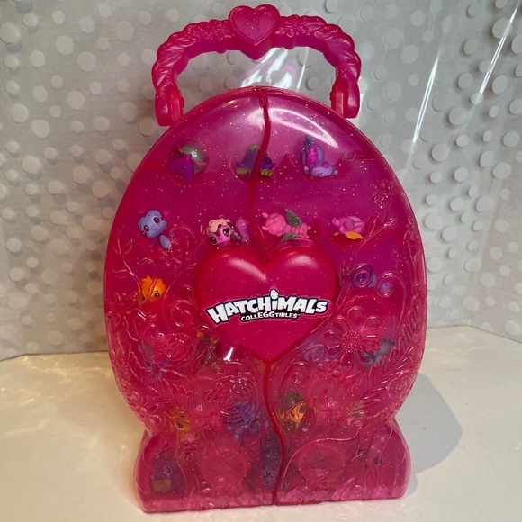 Hatchimals CollEGGtibles Collector's Case - Picture 9 of 13